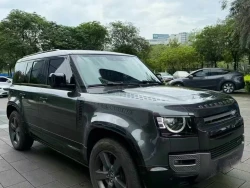 Land RoverDefender 110 P400    Dark Special Edition 2