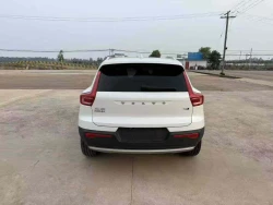 Volvo XC40 T4 Luxury Edition 0