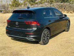 ​Volkswagen Golf Pro 1