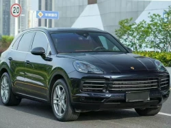 Porsche Cayenne 2