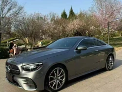 Mercedes-Benz E260 Coupe 4