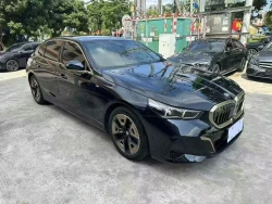 BMW 530Li Leading M Sports Package 1