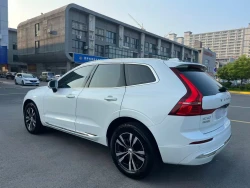 ​Volvo XC60 4