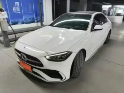 Mercedes-Benz C260L Sport 1