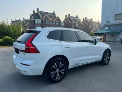 ​Volvo XC60 5