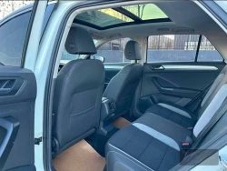​Volkswagen T-Roc 3
