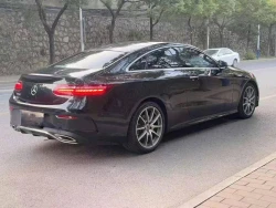 Mercedes-Benz E260 Coupe 4
