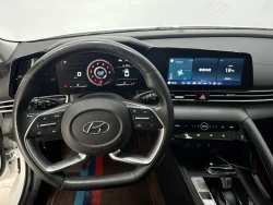 Hyundai Elantra 3