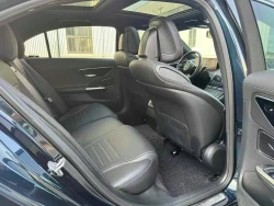 Mercedes-Benz C260L Sport 5