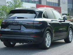 Porsche Cayenne 3