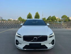 ​Volvo XC60 1