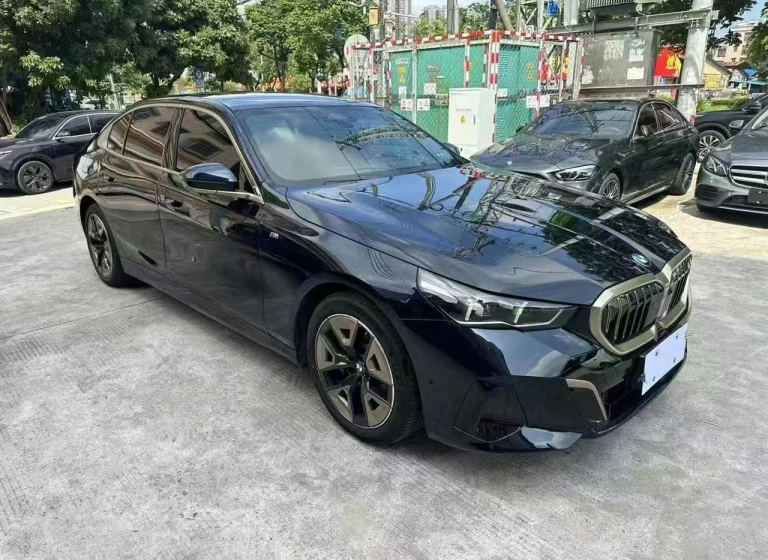BMW 530Li Leading M Sports Package