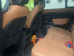 Land Rover Defender 4