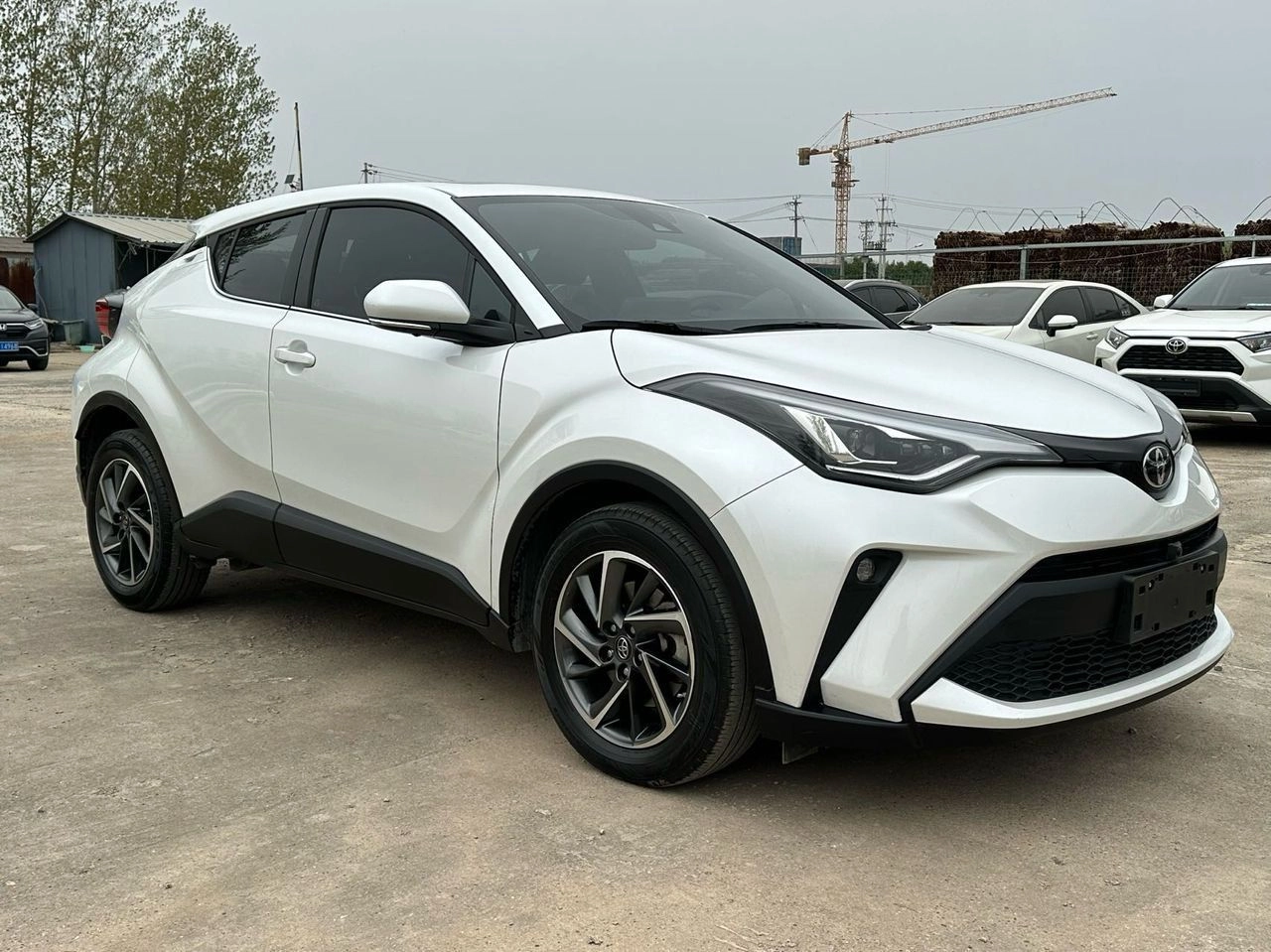 Toyota C-HR 0