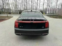 Hongqi H9 2