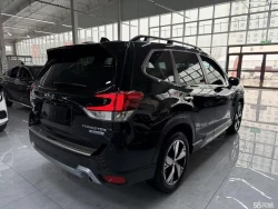 Subaru Forester 2.0i CVT Luxury Version EyeSight 4
