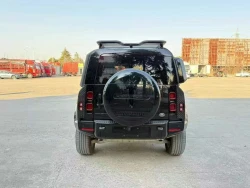 Land Rover Defender 110P 400X  Limited Edition 3