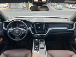 ​Volvo XC60 7