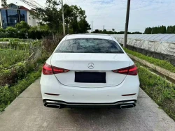 Mercedes-Benz C260L Sport 0