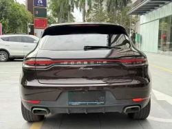 Porsche Macan 2