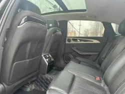 Hongqi H9 5