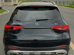Mercedes-Benz GLC260L 4MATIC Luxury Edition 4