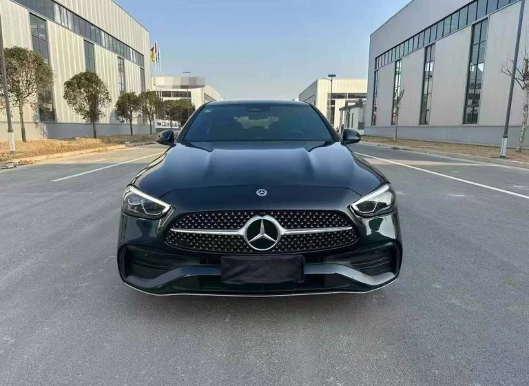 Mercedes-Benz C260L Sport