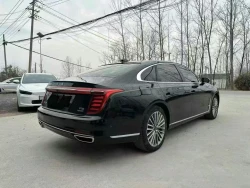 Hongqi H9 4